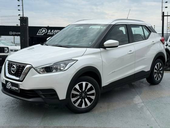 NISSAN KICKS 1.6 16V FLEXSTART S 4P XTRONIC NISSAN KICKS 1.6 16V FLEXSTART S 4P XTRONIC